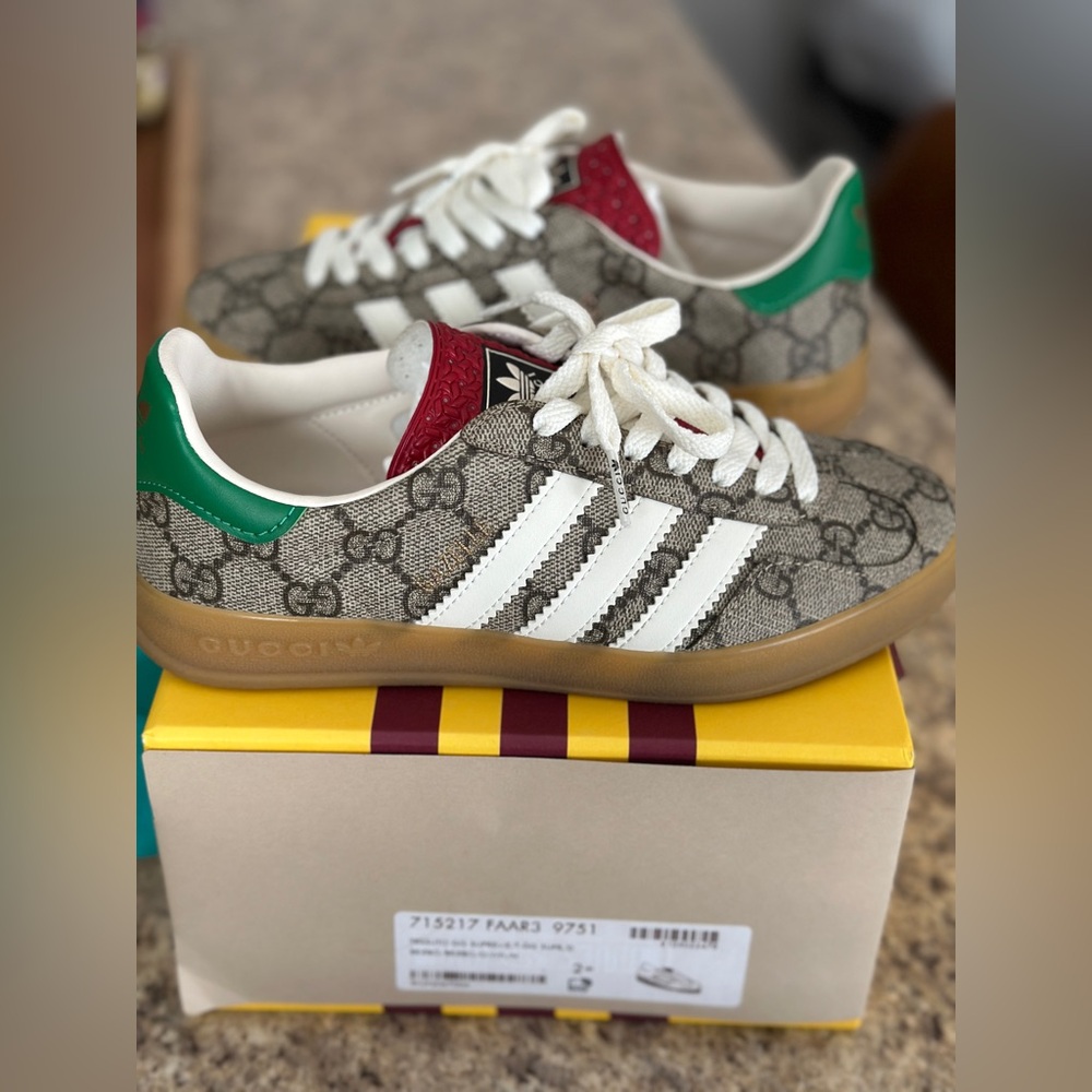 Adidas x Gucci Gazelle Sneakers - Picture 9 of 12